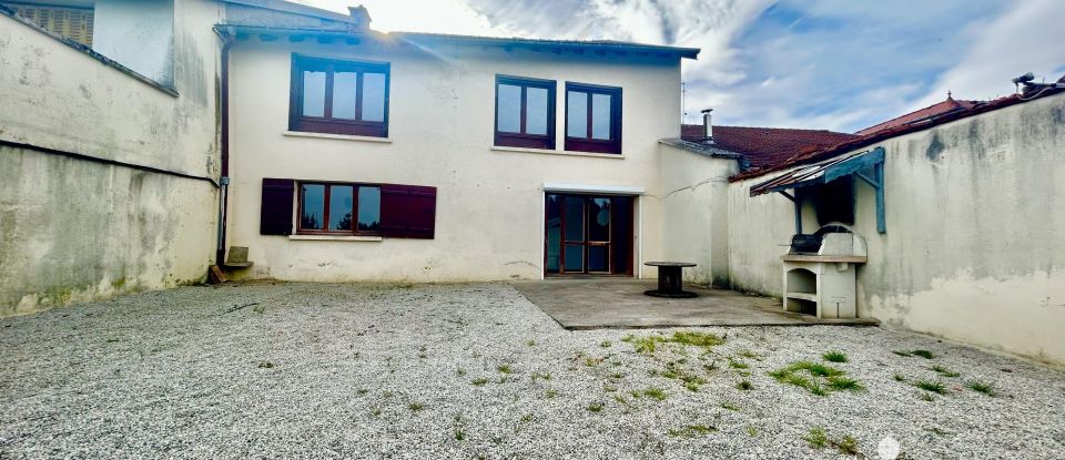 Maison 7 pièces de 266 m² à Gironcourt-sur-Vraine (88170)