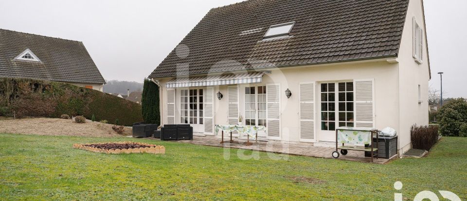 House 5 rooms of 142 m² in Soissons (02200)