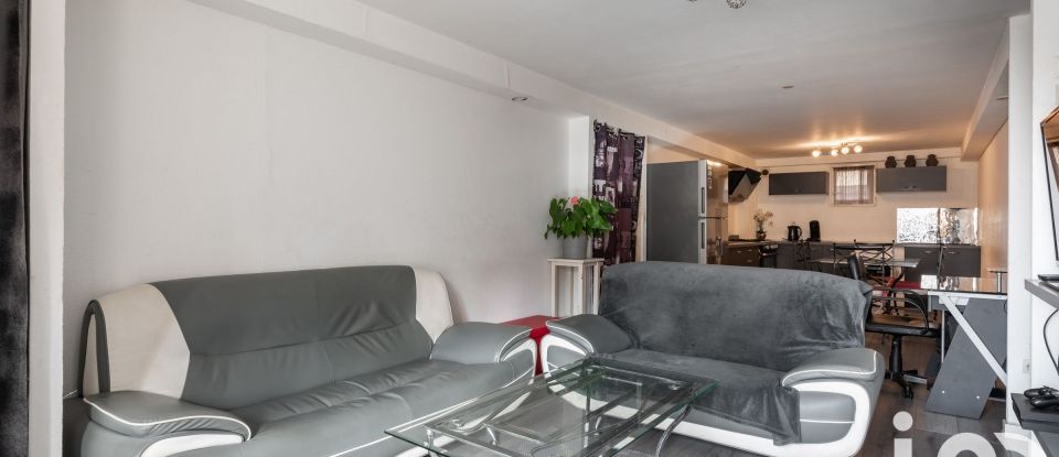 Maison 12 pièces de 237 m² à Saint-Martin-d'Hères (38400)