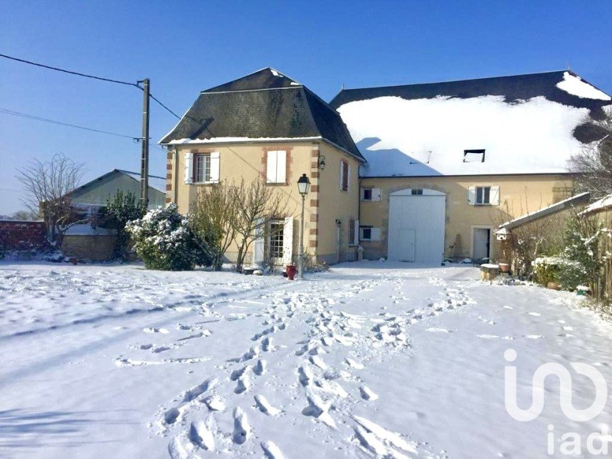 Demeure 5 pièces de 146 m² à Boiscommun (45340)