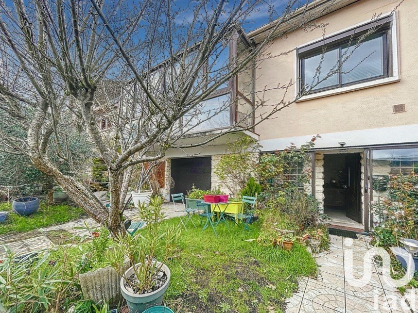 Maison 8 pièces de 200 m² à Courtry (77181)