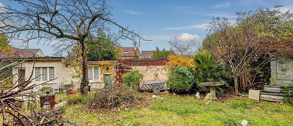 Maison 8 pièces de 200 m² à Courtry (77181)