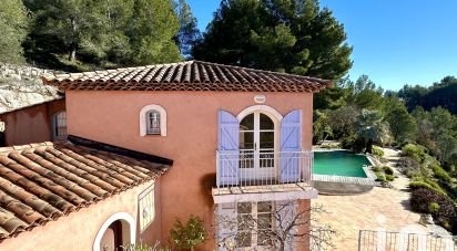 Maison 6 pièces de 240 m² à Sanary-sur-Mer (83110)