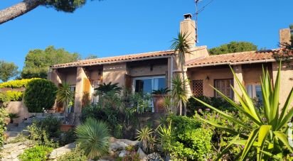 Maison traditionnelle 7 pièces de 158 m² à Cassis (13260)