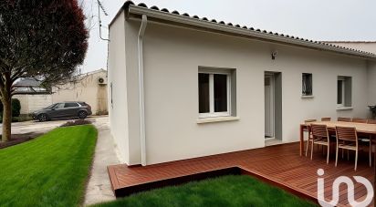 Maison 4 pièces de 90 m² à Cavignac (33620)