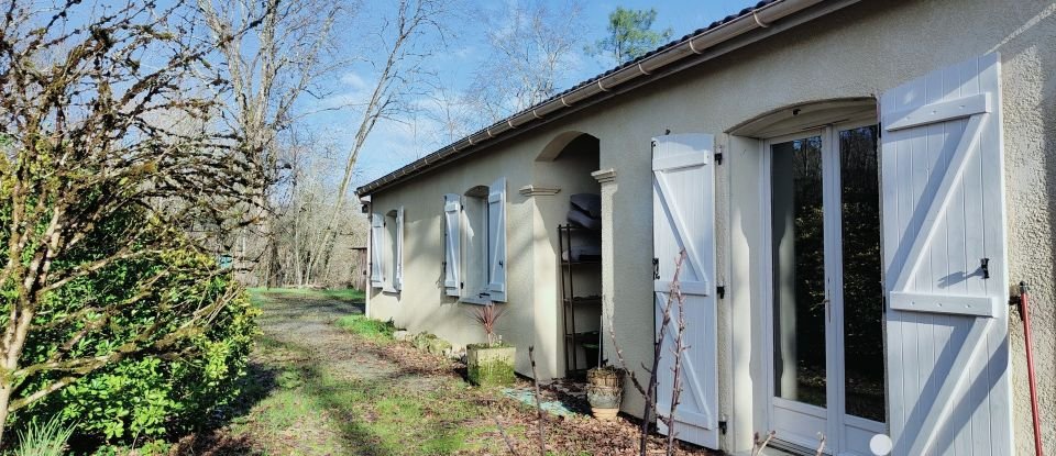 Maison traditionnelle 5 pièces de 105 m² à Réaup-Lisse (47170)