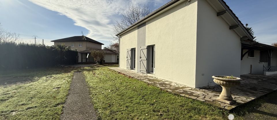 Maison 5 pièces de 86 m² à Abidos (64150)