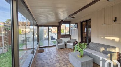 Pavilion 5 rooms of 199 m² in Saint-Julien-les-Villas (10800)