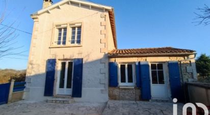 House 6 rooms of 136 m² in Saint-Hilaire-la-Palud (79210)