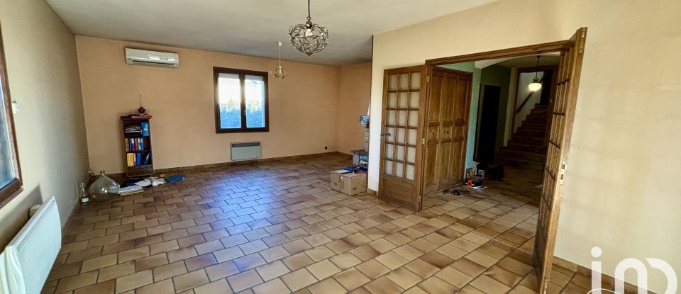 Traditional house 5 rooms of 144 m² in Saint-Sernin (07200)