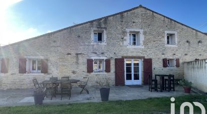 Longere 5 rooms of 143 m² in Mauzé-sur-le-Mignon (79210)