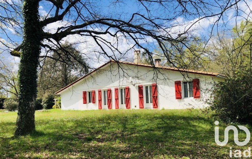 House 5 rooms of 115 m² in Saint-Pierre-du-Mont (40280)