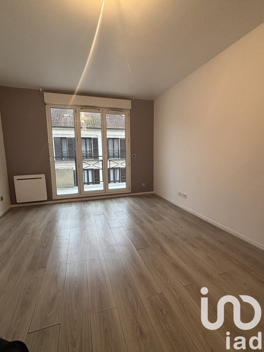 Duplex 3 rooms of 62 m² in Claye-Souilly (77410)