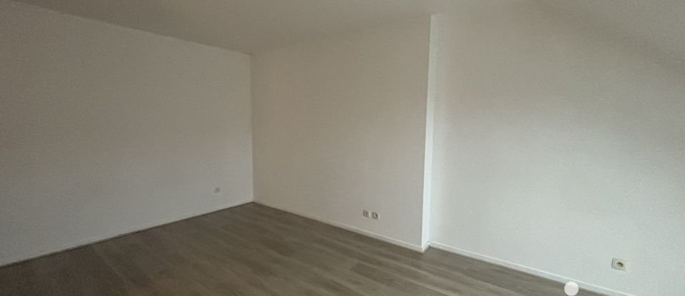 Duplex 3 rooms of 62 m² in Claye-Souilly (77410)