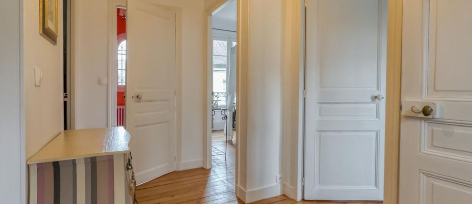 House 5 rooms of 138 m² in Pierrefonds (60350)