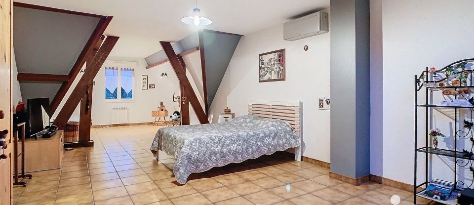 Maison 8 pièces de 181 m² à Étiolles (91450)