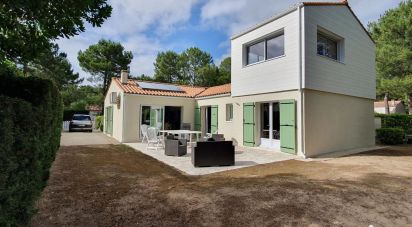 House 4 rooms of 137 m² in L'Aiguillon-sur-Mer (85460)