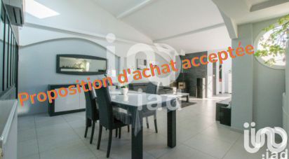 House 4 rooms of 86 m² in Ozoir-la-Ferrière (77330)