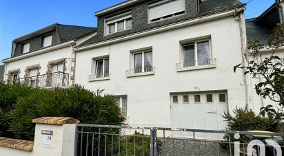 Traditional house 7 rooms of 96 m² in Port-Louis (56290)