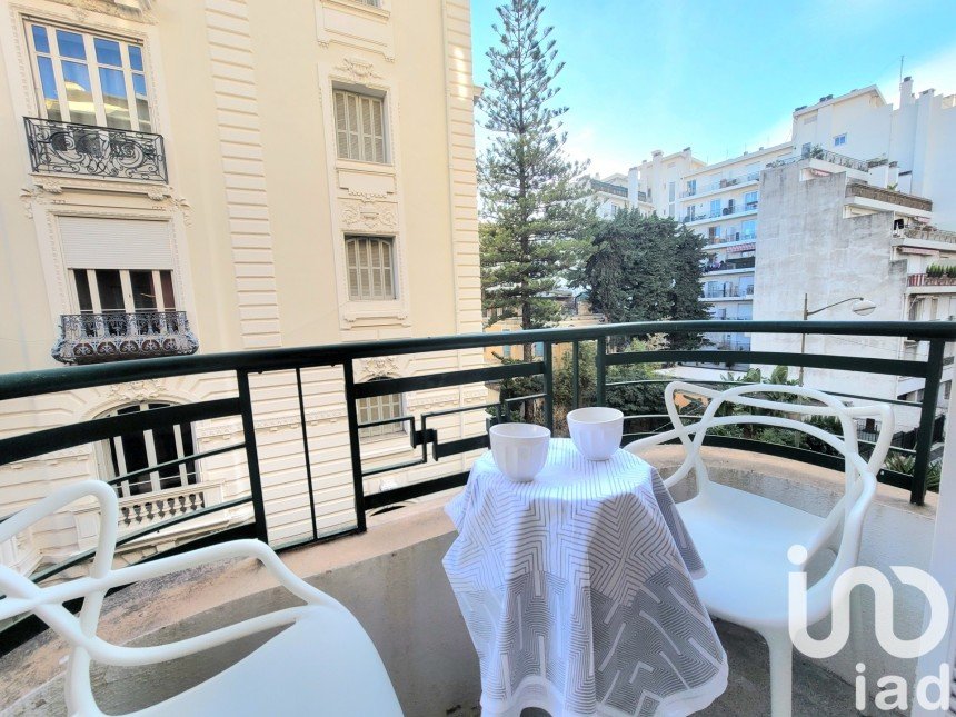 Appartement 3 pièces de 62 m² à Nice (06000)