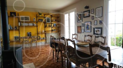 House 8 rooms of 162 m² in Saint-Symphorien-de-Marmagne (71710)