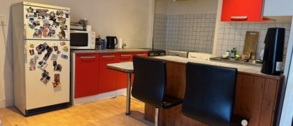 Apartment 3 rooms of 54 m² in Aurillac (15000)