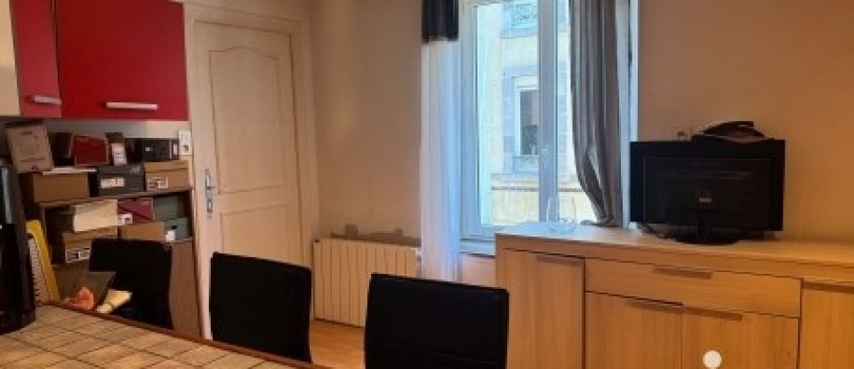 Apartment 3 rooms of 54 m² in Aurillac (15000)