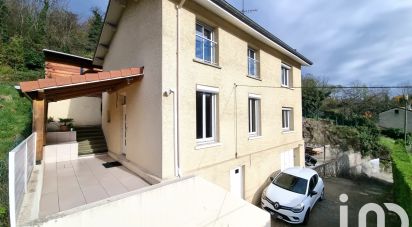 Traditional house 5 rooms of 115 m² in Saint-Chamond (42400)