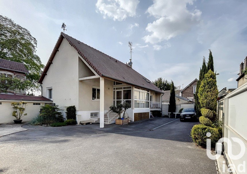 Maison 5 pièces de 130 m² à Troyes (10000)