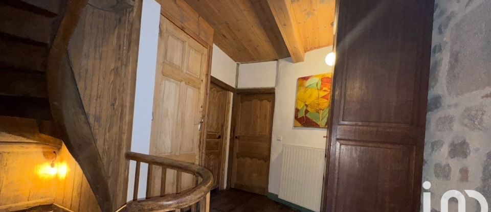 Lodge 11 rooms of 364 m² in Laroquebrou (15150)