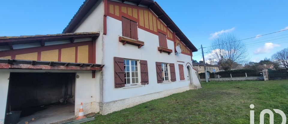 Maison traditionnelle 5 pièces de 129 m² à Les Peintures (33230)