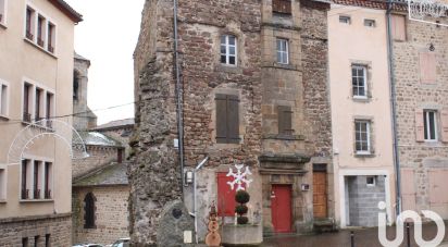 House 10 rooms of 42 m² in Langogne (48300)