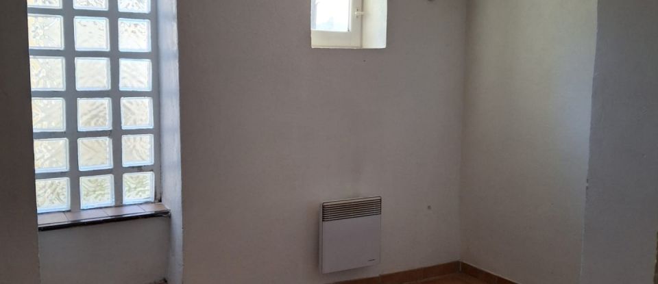 Apartment 6 rooms of 126 m² in Pierrelongue (26170)