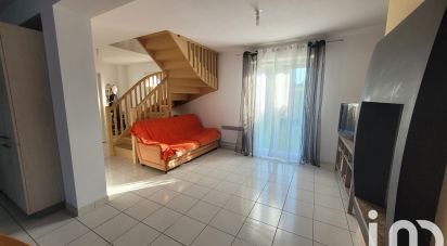 Maison traditionnelle 5 pièces de 80 m² à Beaumont-les-Autels (28480)