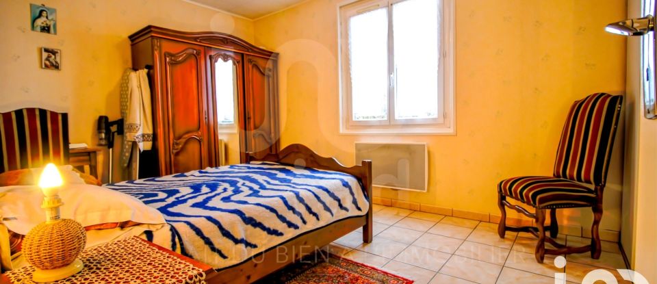 Traditional house 5 rooms of 100 m² in Bueil (27730)