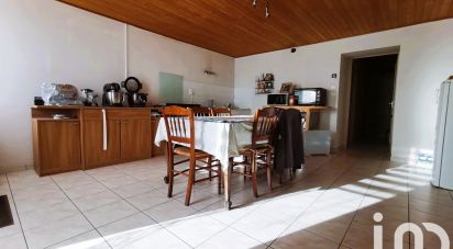 Village house 3 rooms of 88 m² in Bellevigny (85170)