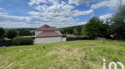 Land of 869 m² in Montlignon (95680)