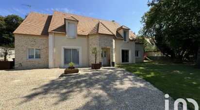 Maison traditionnelle 10 pièces de 255 m² à Morigny-Champigny (91150)