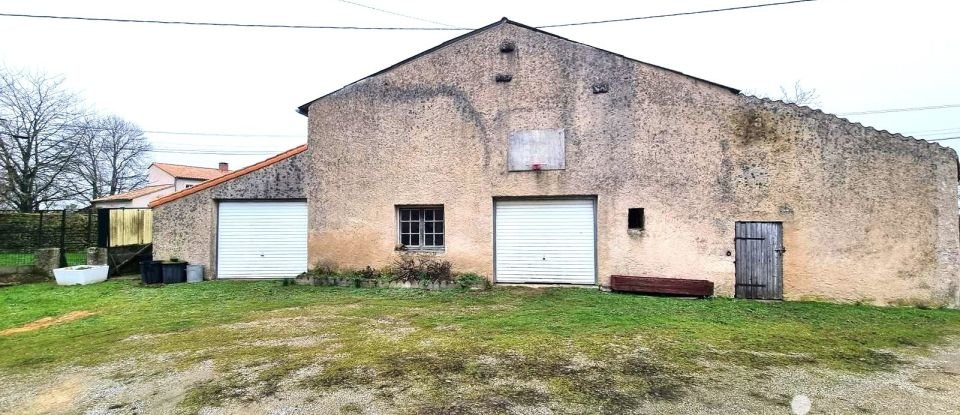 Traditional house 11 rooms of 229 m² in Thénezay (79390)