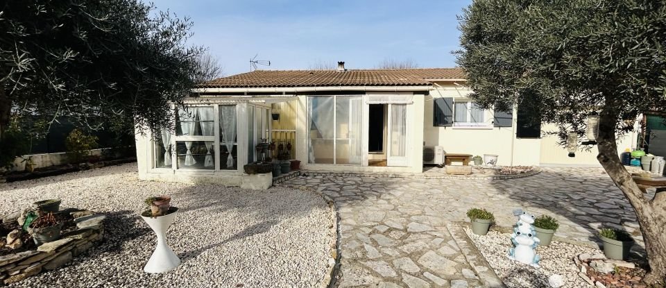 Maison 3 pièces de 75 m² à Saint-Mamert-du-Gard (30730)