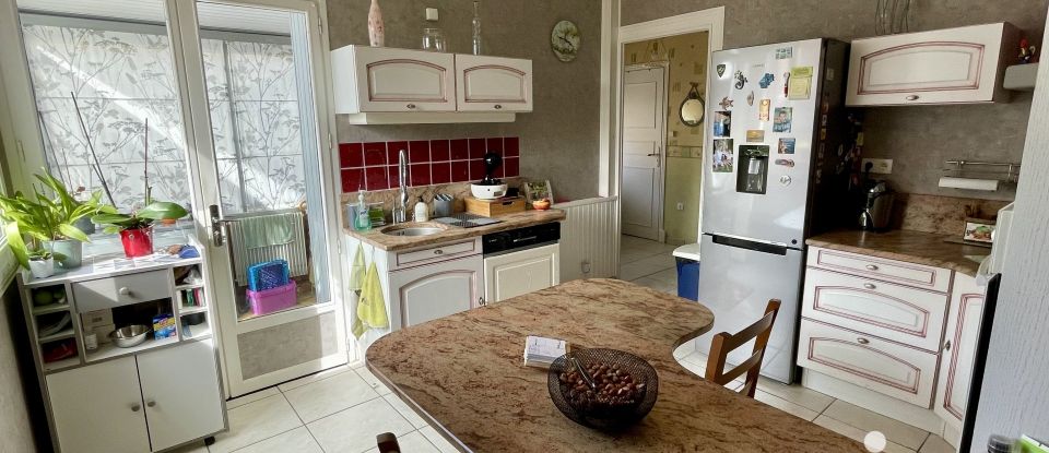 House 5 rooms of 123 m² in Cenon-sur-Vienne (86530)