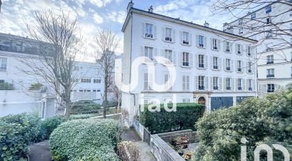 Apartment 4 rooms of 77 m² in Paris (75010)