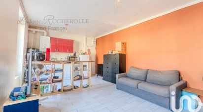 Apartment 2 rooms of 38 m² in Corbeil-Essonnes (91100)