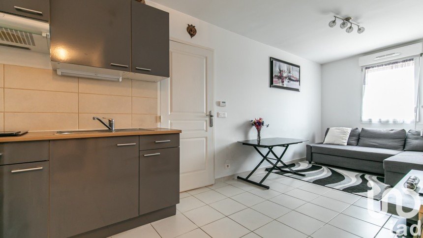 Appartement 2 pièces de 37 m² à Rosny-sous-Bois (93110)