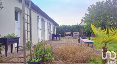 House 4 rooms of 100 m² in Courcelles-de-Touraine (37330)