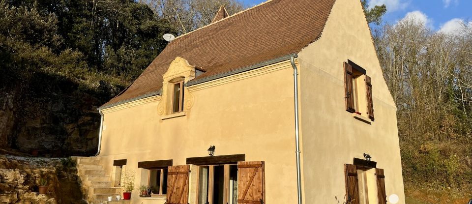 Maison de campagne 7 pièces de 173 m² à Vitrac (24200)