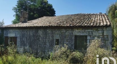 Maison 4 pièces de 90 m² à Saint-Simon-de-Bordes (17500)