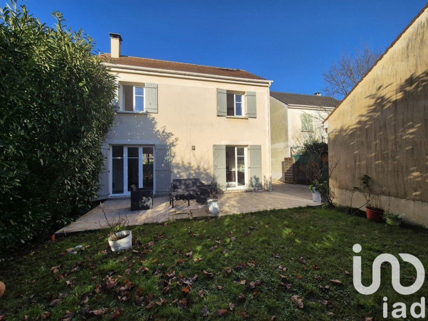 Maison 4 pièces de 79 m² à Saint-Pierre-du-Perray (91280)