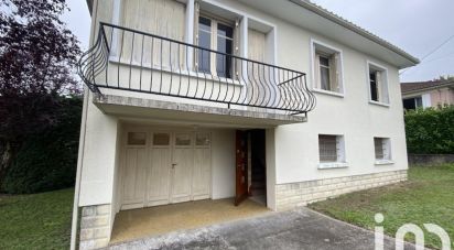 Maison 3 pièces de 73 m² à Chalais (16210)