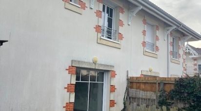 Maison 4 pièces de 88 m² à Gujan-Mestras (33470)